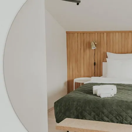 In Apartman *