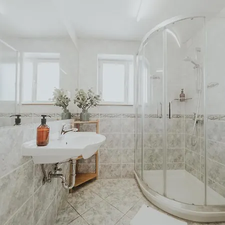 Apartman In *